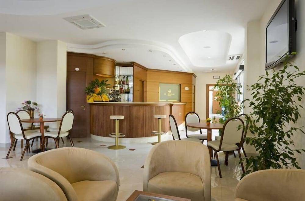 Hotel Ambasciatori Bellaria – Igea Marina Kültér fotó